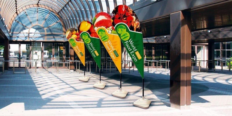 Teardrop banners and flags